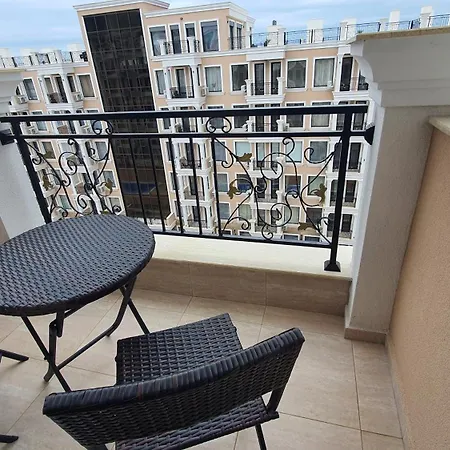 Sunshine Rose - Sea View, Neubau, Luxus Apartament Święty Włas