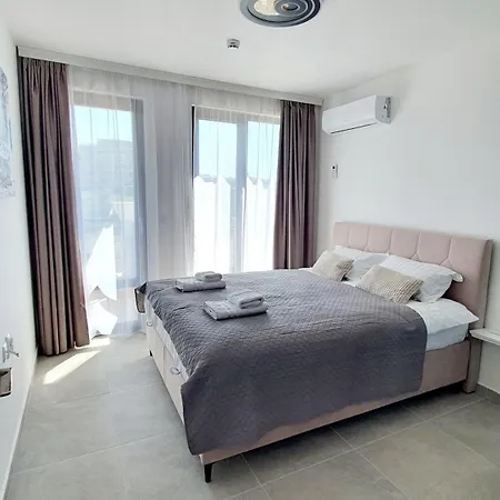 Апартаменты Sunshine Rose - Sea View, Neubau, Luxus Свети-Влас